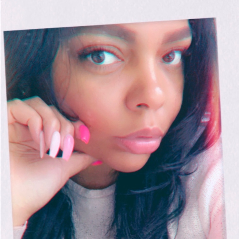 Meet your Posher, Deirdre